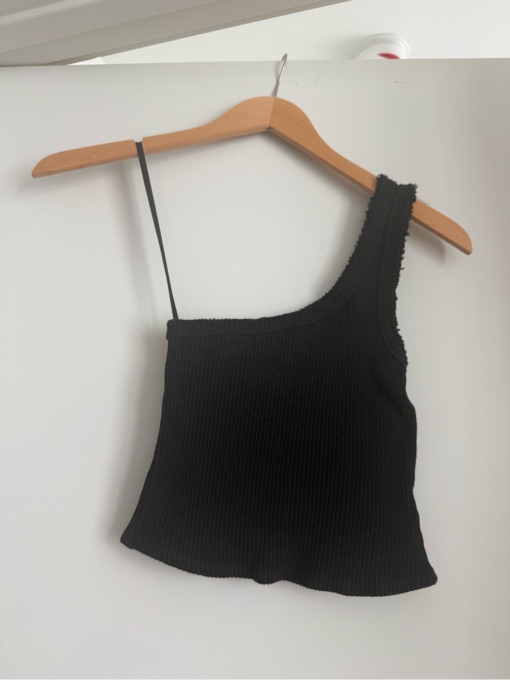Urban Outfitters Black One-Shoulder Ribbed Crop Top